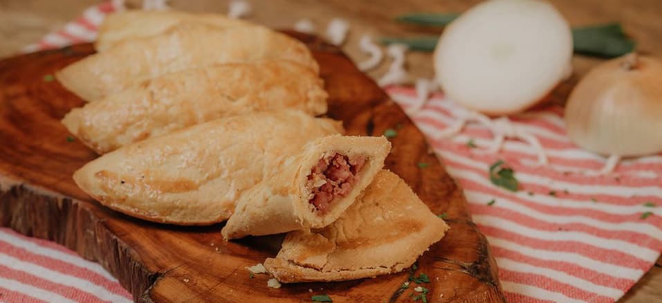 Receitas na Airfryer: Mini Empanadas de Linguiça