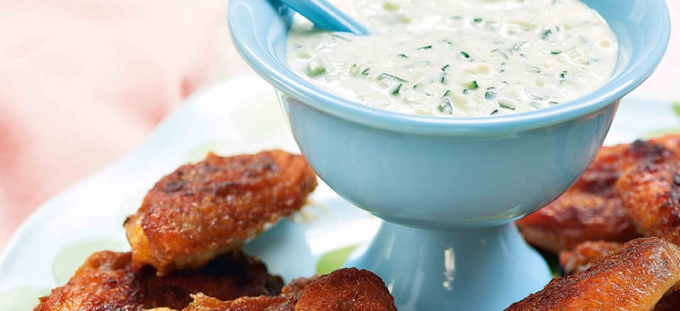 Almoço de domingo: Asinhas de Frango com Molho Refrescante