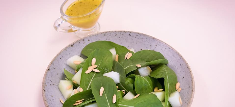 Frutas e Verduras de Dezembro: Salada com rúcula