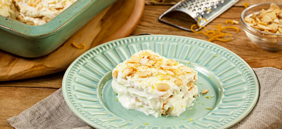 Tiramisu de Limão-siciliano com Iogurte Grego As Melhores Receitas para um Almoço de Natal Perfeito: Tiramisu de Limão-siciliano com Iogurte Grego