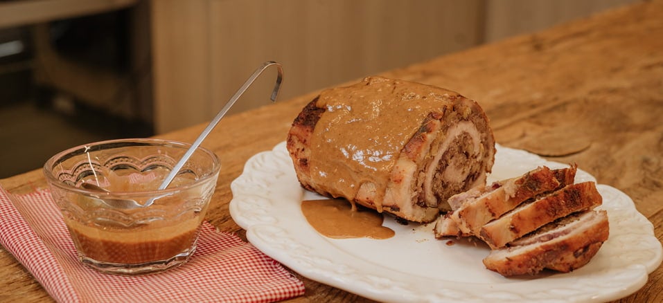 Pratos principais rápidos e gostosos na sua AirFryer Ceia de Natal na AirFryer: Lombo recheado com molho