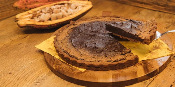 Dia do Cacau: Torta de cacau com biscoito