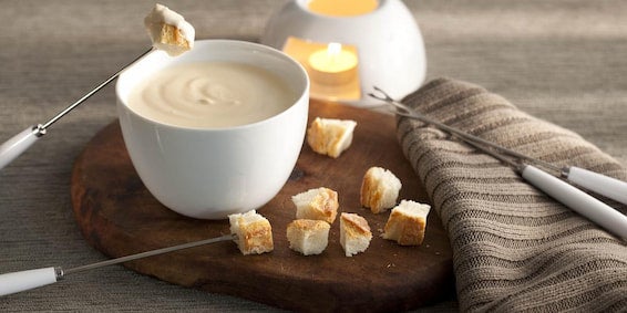 As Melhores Comidas de Inverno: Fondue de Queijo