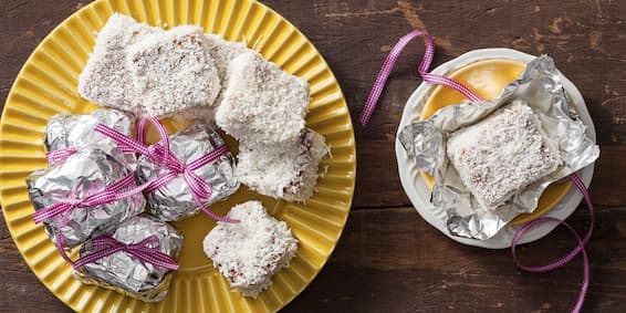 Lanche Romântico: Bolo Gelado com Coco