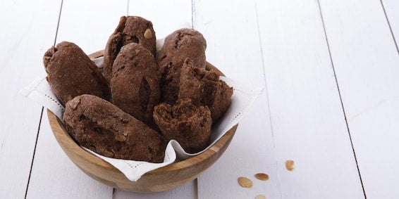 Frutas de Junho, Verduras de Junho: Mini Pão de Cacau com Amêndoas