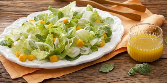 Receitas de salada: Salada simples com brócolis, salada com molho de laranja