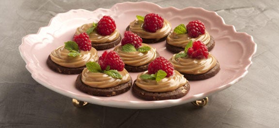 Canapés Doces de Moça com Nescafé Frutas de Julho, Verduras de Julho: Canapés Doces de Moça com Nescafé