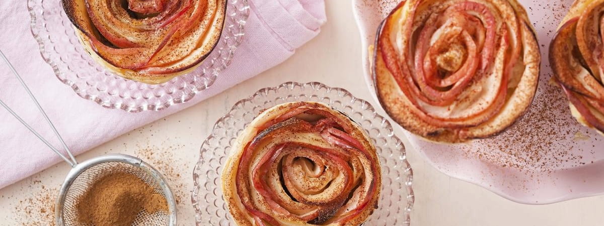 Capa: Torta de maçã Torta de maçã: Mini torta folhada de maçã