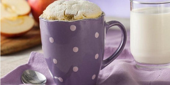 Bolo de Caneca: Bolinho de Caneca de Ninho com Maçã