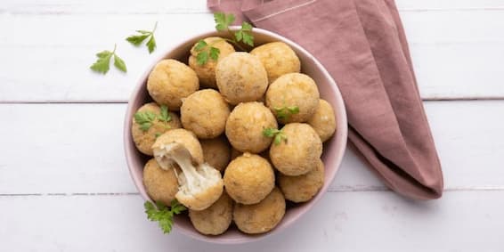 Receitas de Arroz: bolinho de arroz recheado com queijo