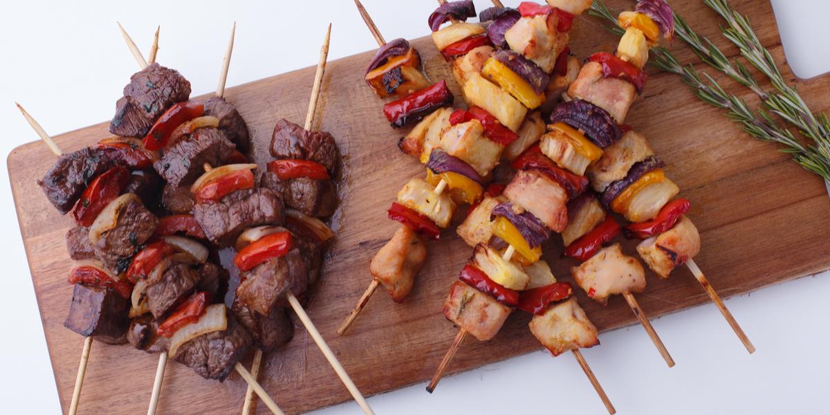 Receitas de Churrasco: Espetinhos de filé e legumes