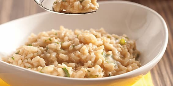 Guia dos temperos: risoto de hortelã e cheiro verde