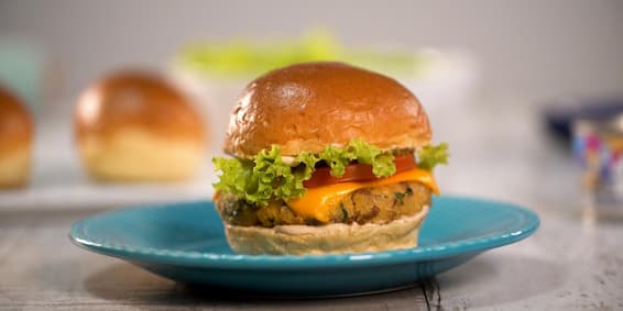 Como fazer hamburguer caseiro - Minerva Foods