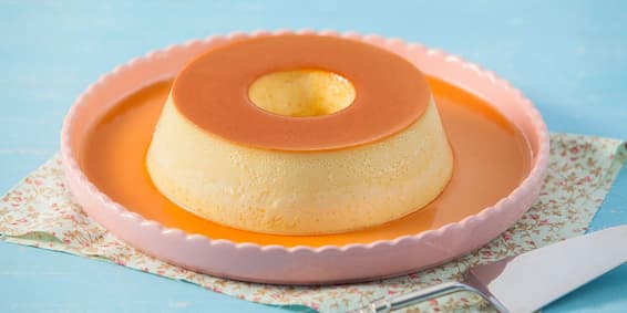 Como fazer bolo de aniversário simples? Veja 15 receitas fáceis -  TudoGostoso