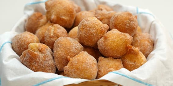 Receitas de Bolinho: bolinho de chuva com doce de leite