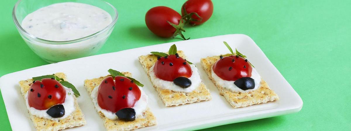 Dia das crianças: Joaninhas Divertidas com Dip de Pizza