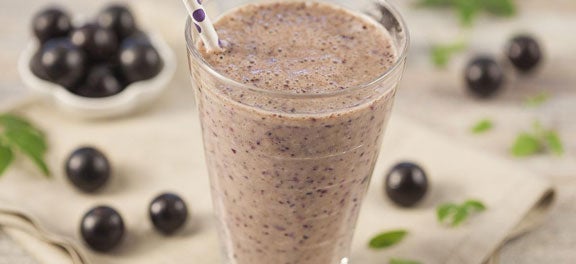 Smoothie de Banana e Jabuticaba Smoothie de Banana e Jabuticaba