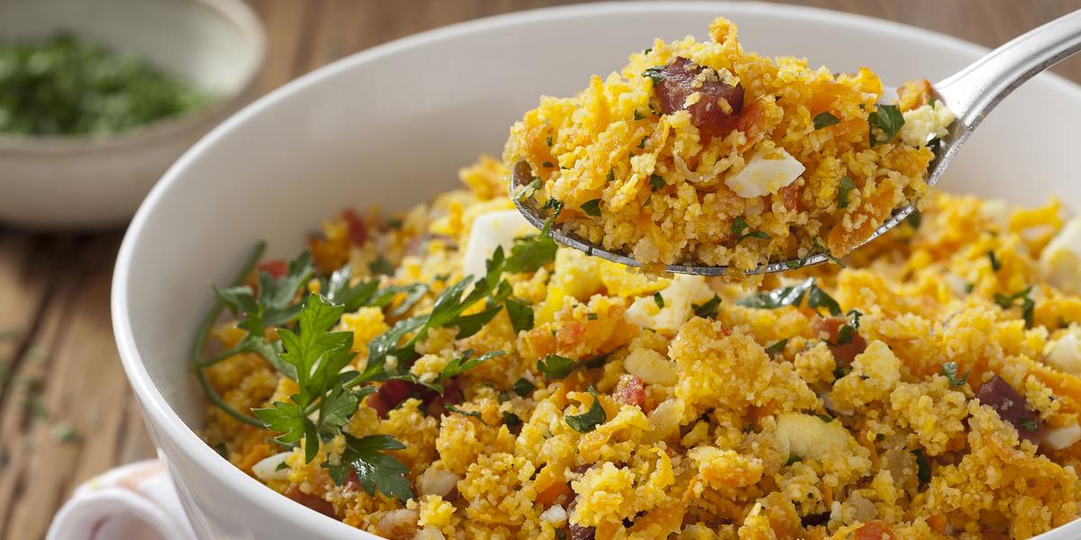 Receitas de farofa: Farofa Rápida com Farinha de Milho