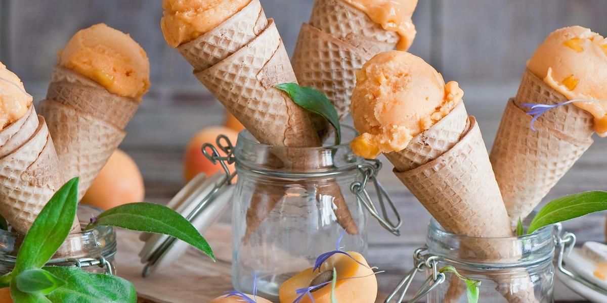 Sobremesas refrescantes: Sorvete de Iogurte com Damasco