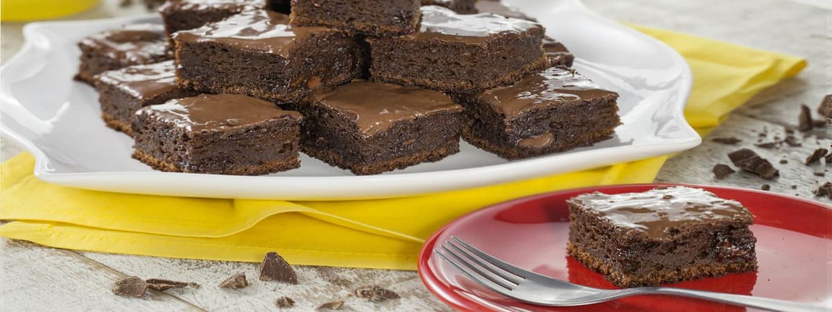 Bolo de Banana com Chocolate GAROTO Bolo de Banana com Chocolate GAROTO
