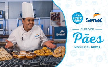 Montagem com a imagem de uma chefe com uniforme branco à esquerda e à direita o título do módulo de pães doces