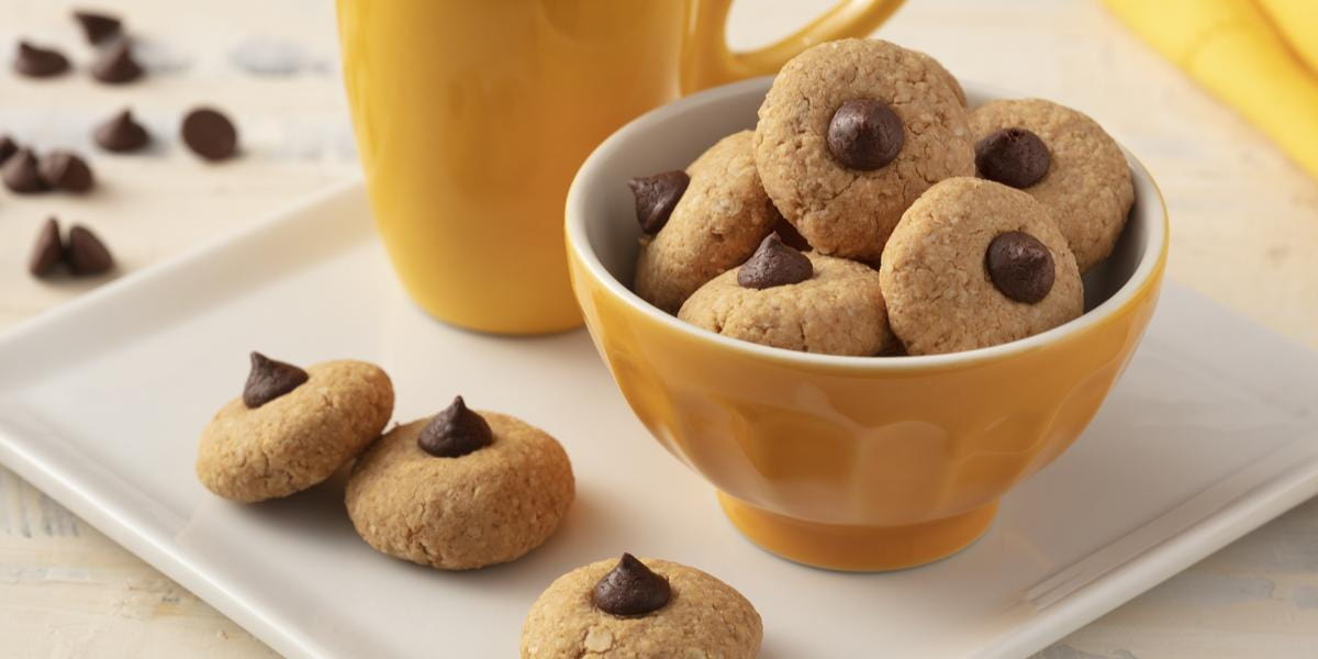 Biscoitos de Amendoim com Chocolate Amargo Garoto Biscoitos de Amendoim com Chocolate Amargo Garoto