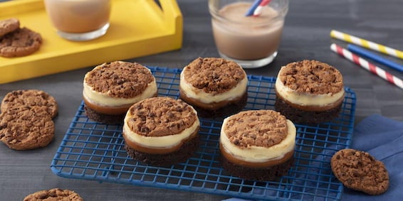 Fatia Doce de Brownie, Caramelo e Cookie Nescau