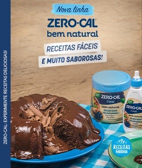 Recipe Imagem de um bolo de chocolate com calda e dois potes de Zero-Cal Bem Natural Card Image