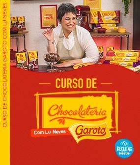  Imagem da chef Lu Neves em uma mesa de receitas de chocolate