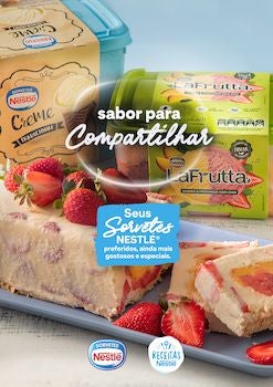 Imagem de uma torta colorida com dois potes de sorvete