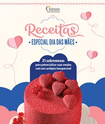 Recipe Imagem de um bolo rosa decorado com corações e o texto Receitas Edição Especial Dia das Mães Card Image
