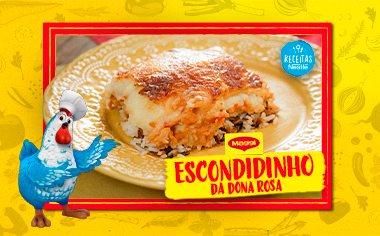 Escondidinho gratinado em fatia servido em prato decorado, com destaque para receita Escondidinho da Dona Rosa.