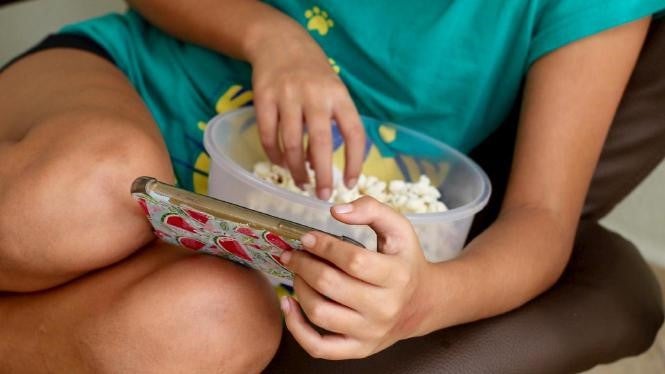 Boas notícias para quem é fã de pipoca: ela pode ser um alimento ótimo para regular o intestino