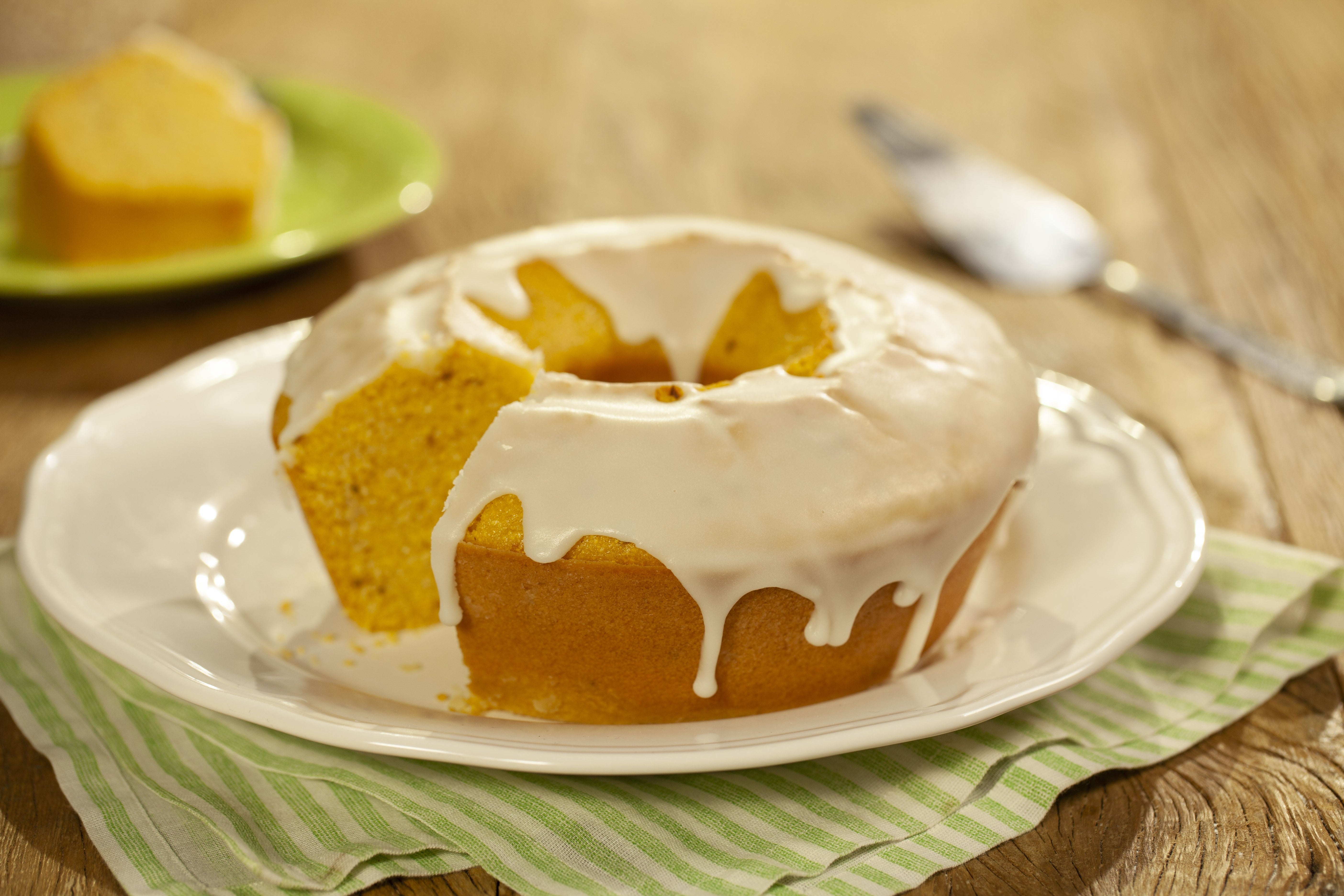 Receita de Bolo de Fubá sem Ovo e sem Leite - silvanahelena