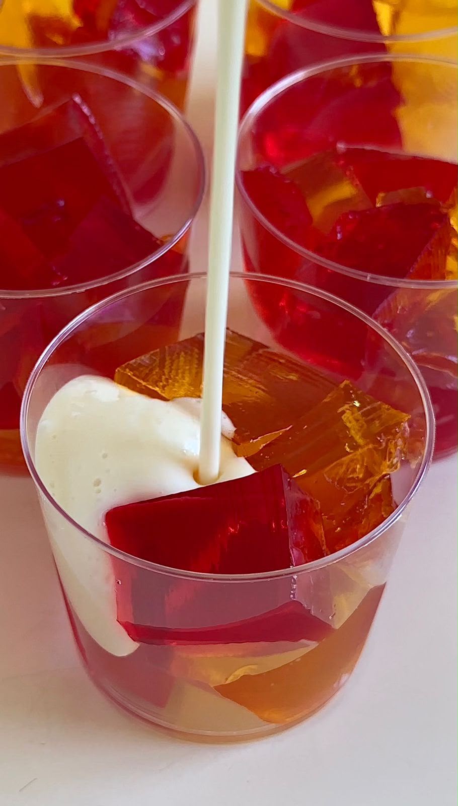 Receita de Gelatina Colorida Cremosa