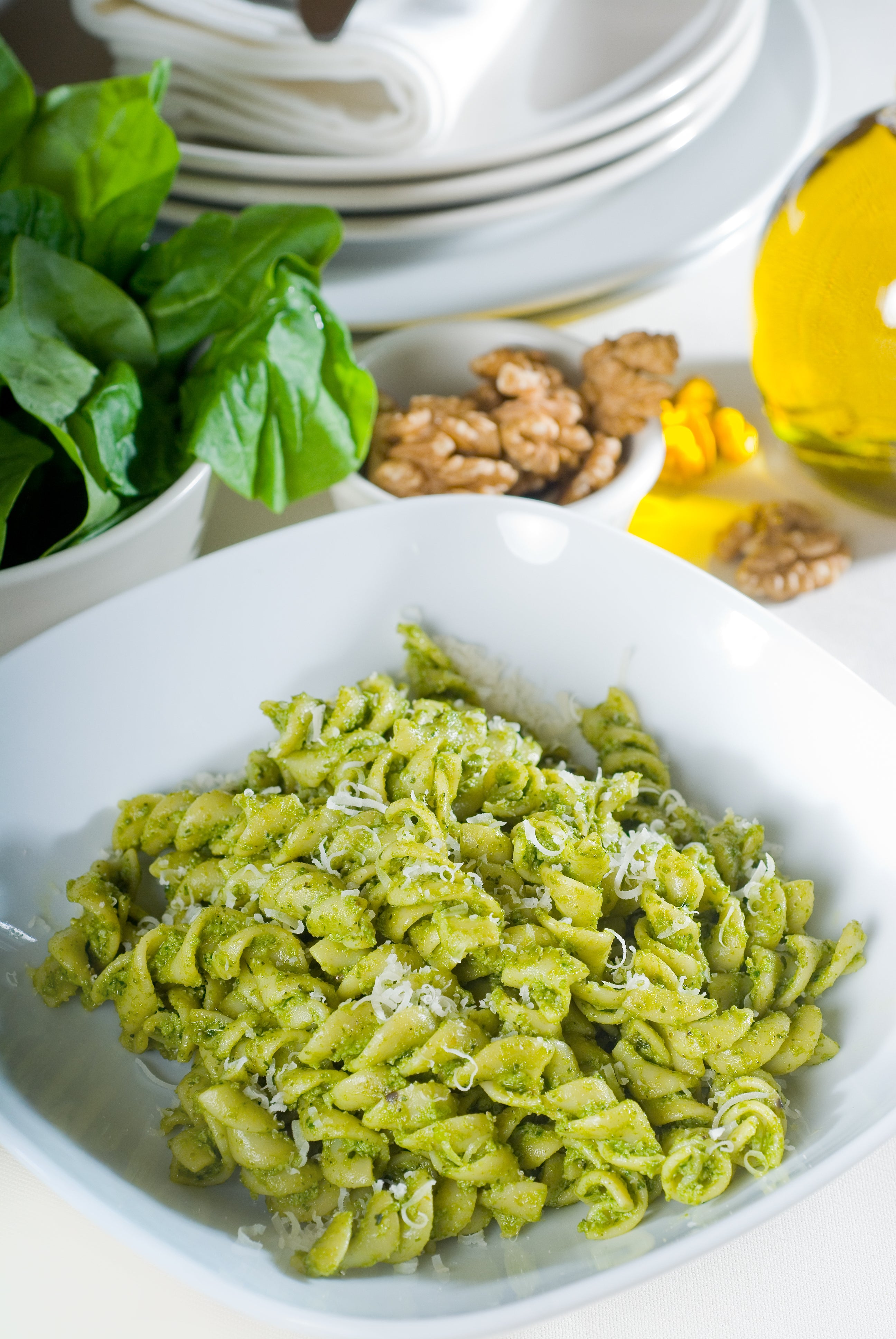 Salada de Macarrão ao Pesto Cremoso