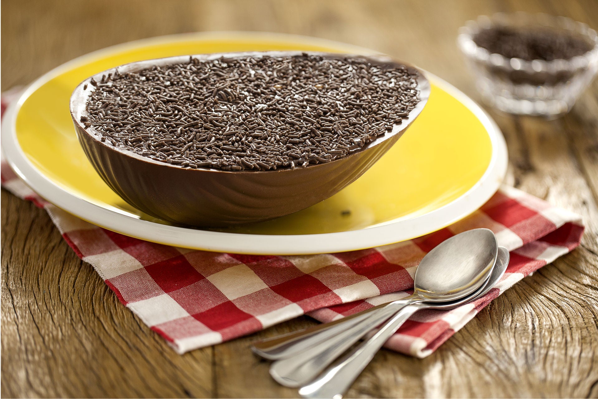 Receita de Ovo de Páscoa de Colher com Brigadeiro