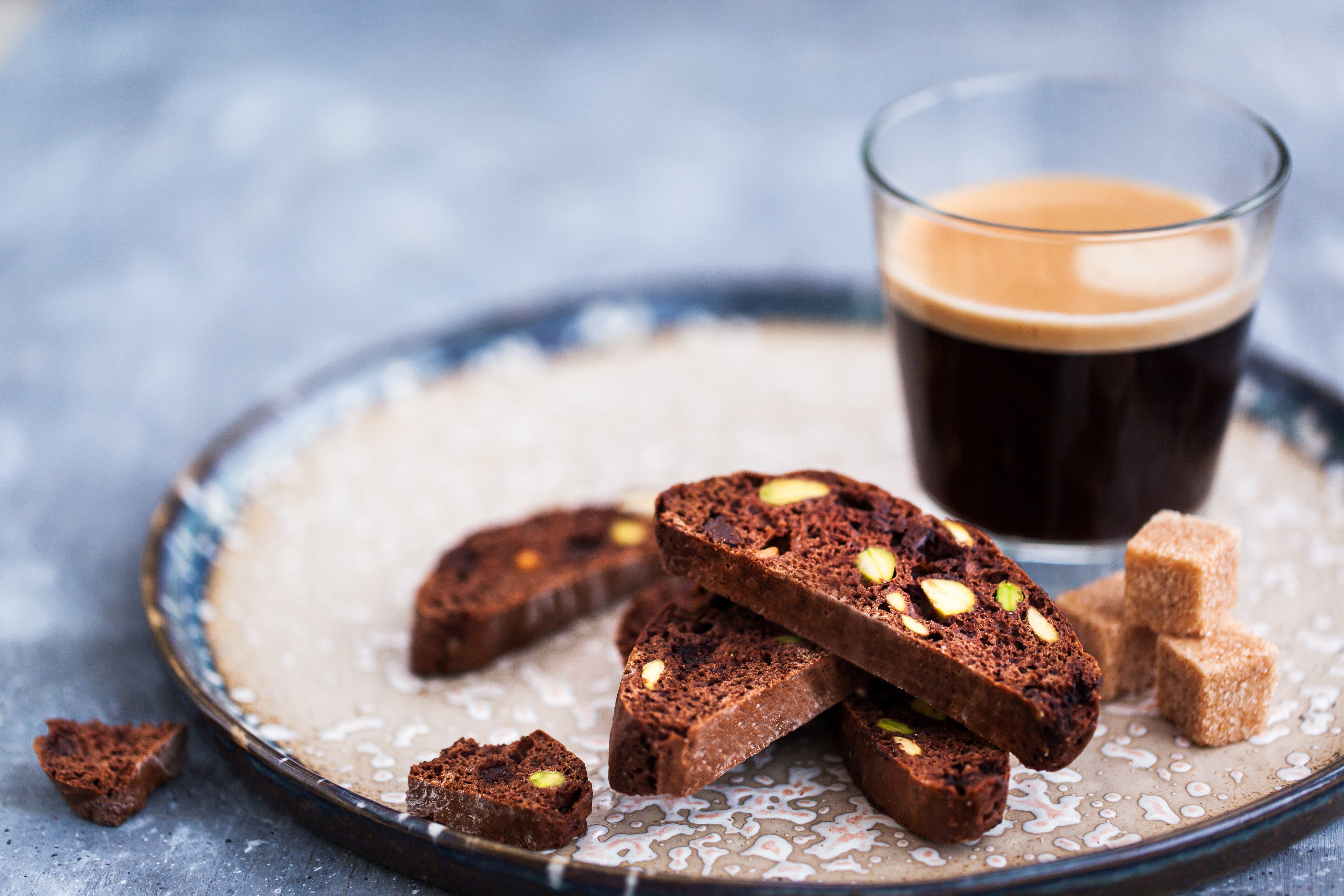Espresso Intenso e Torrão de Chocolate