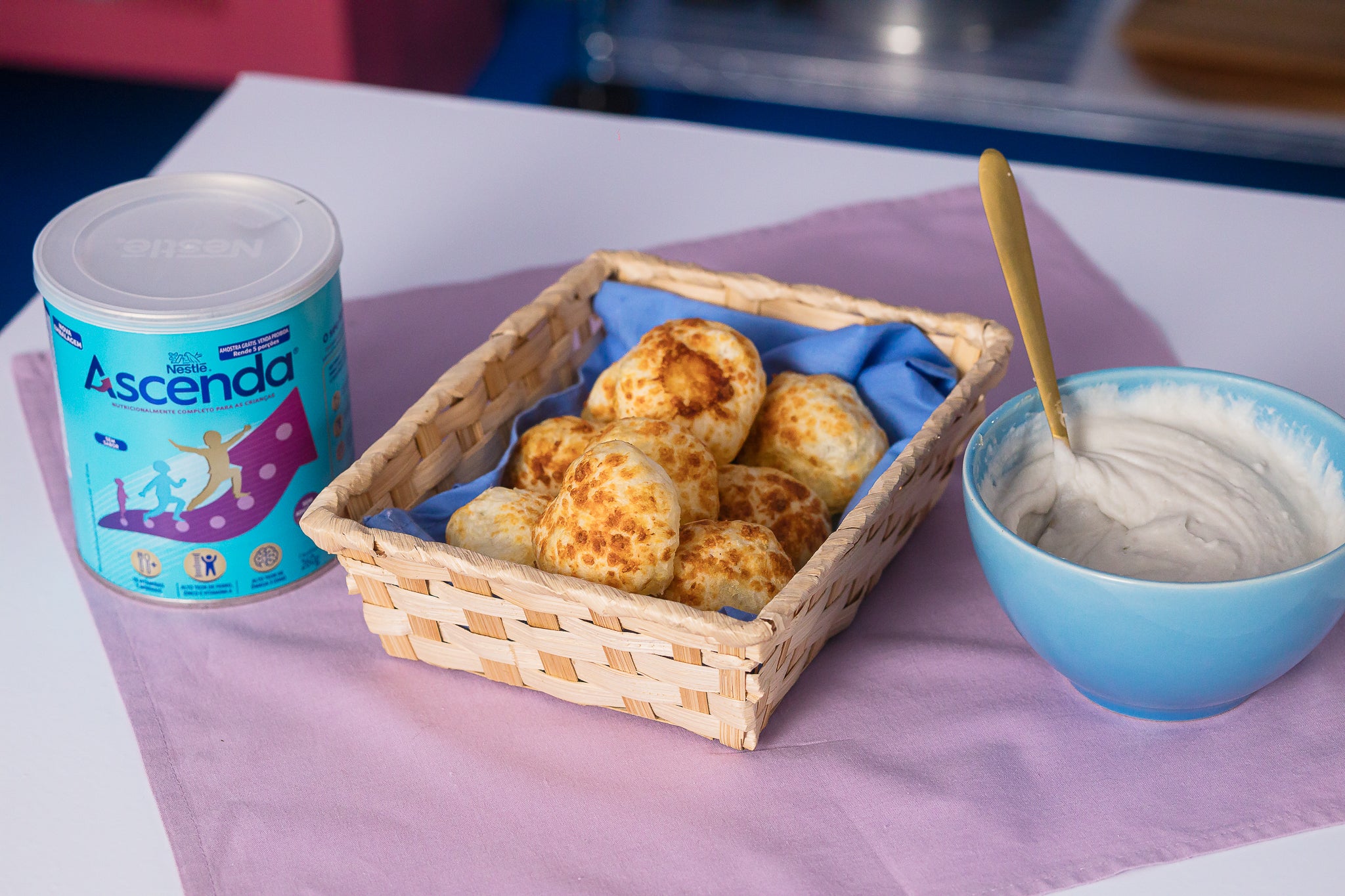 Receita de Pão de Queijo de Batata com Requeijão e Ascenda
