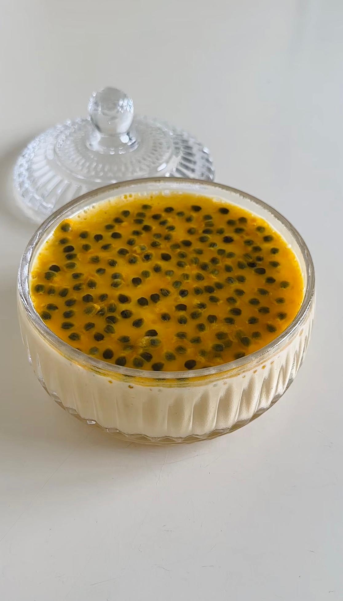 Receita de Mousse de Maracujá Cremoso e Prático