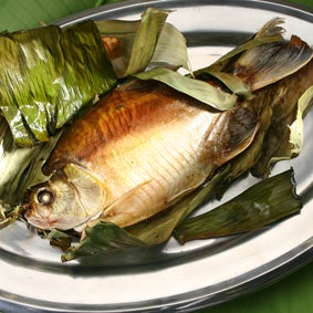Peixe na Folha de Bananeira