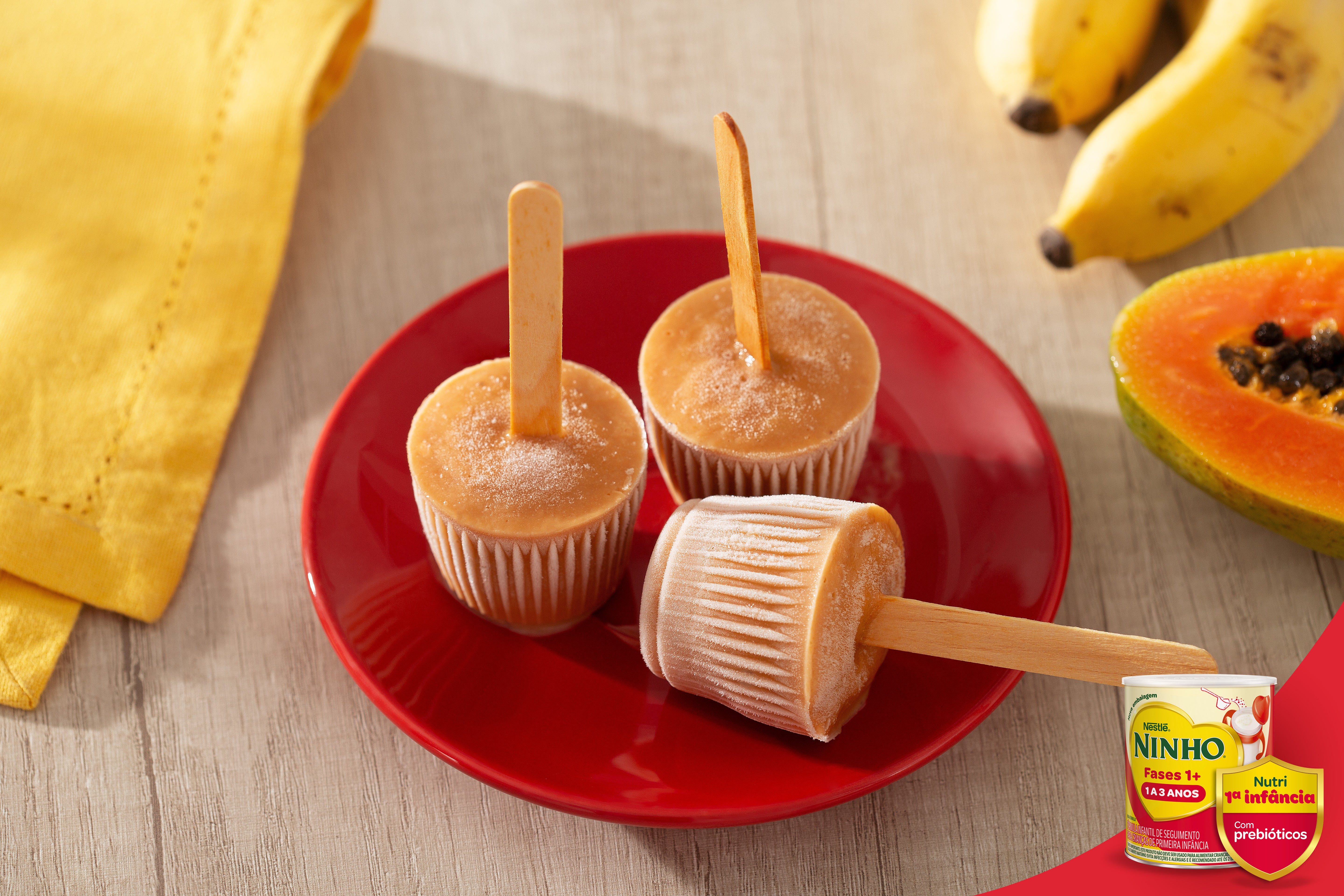 Receita de Picolé de Banana e Mamão com Ninho Fases 1+