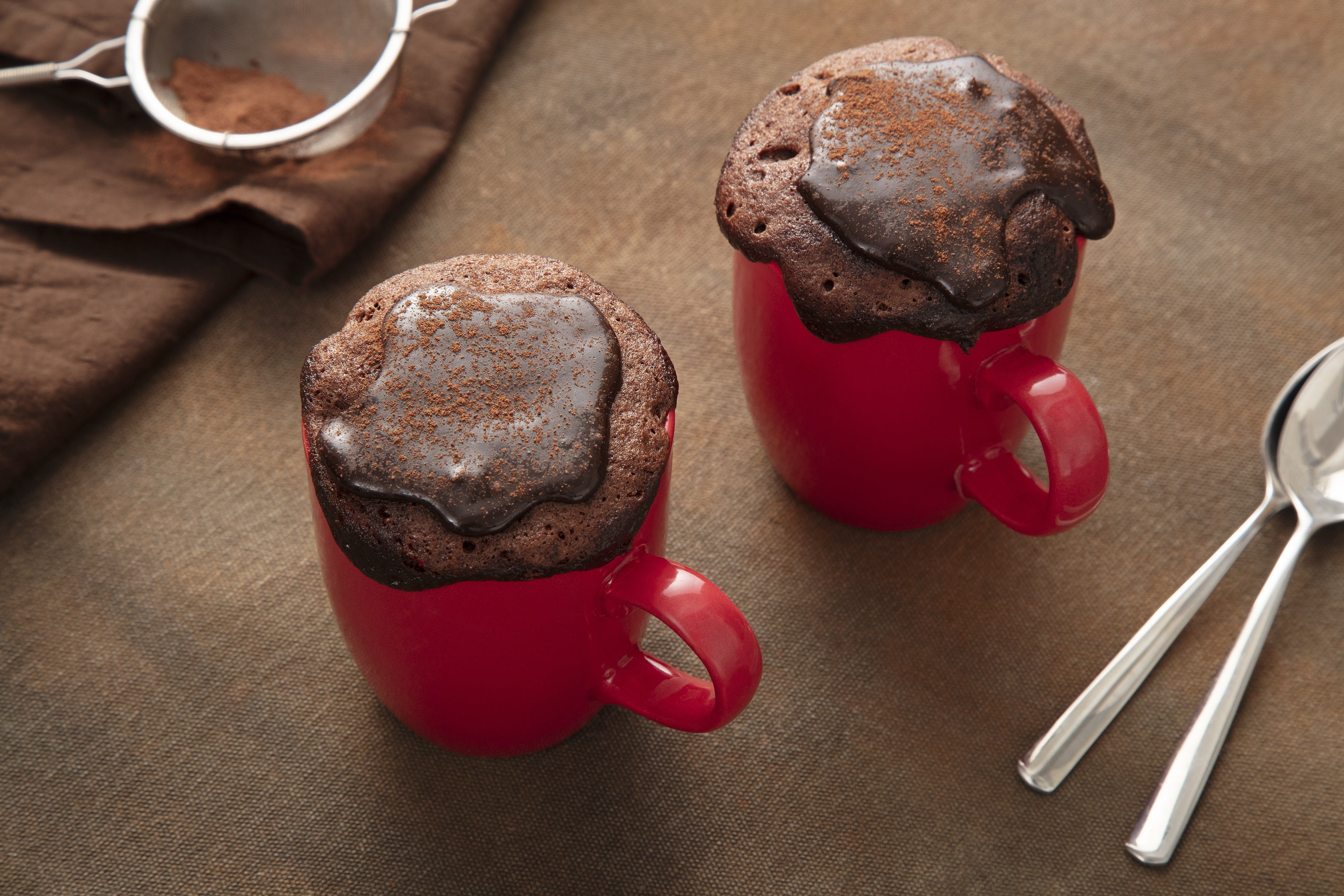 Bolo de Chocolate na caneca feita com NESCAU® Extra Cacau
