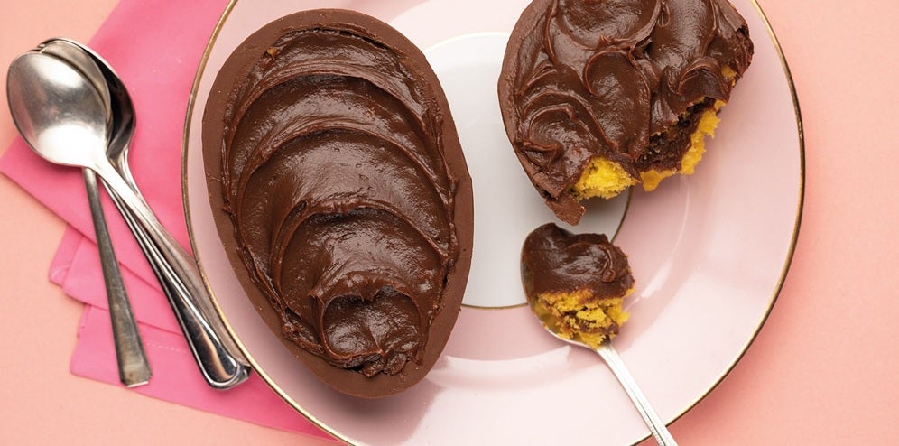 Receita de Ovo de Colher de Bolo de Cenoura com Brigadeiro Gourmet