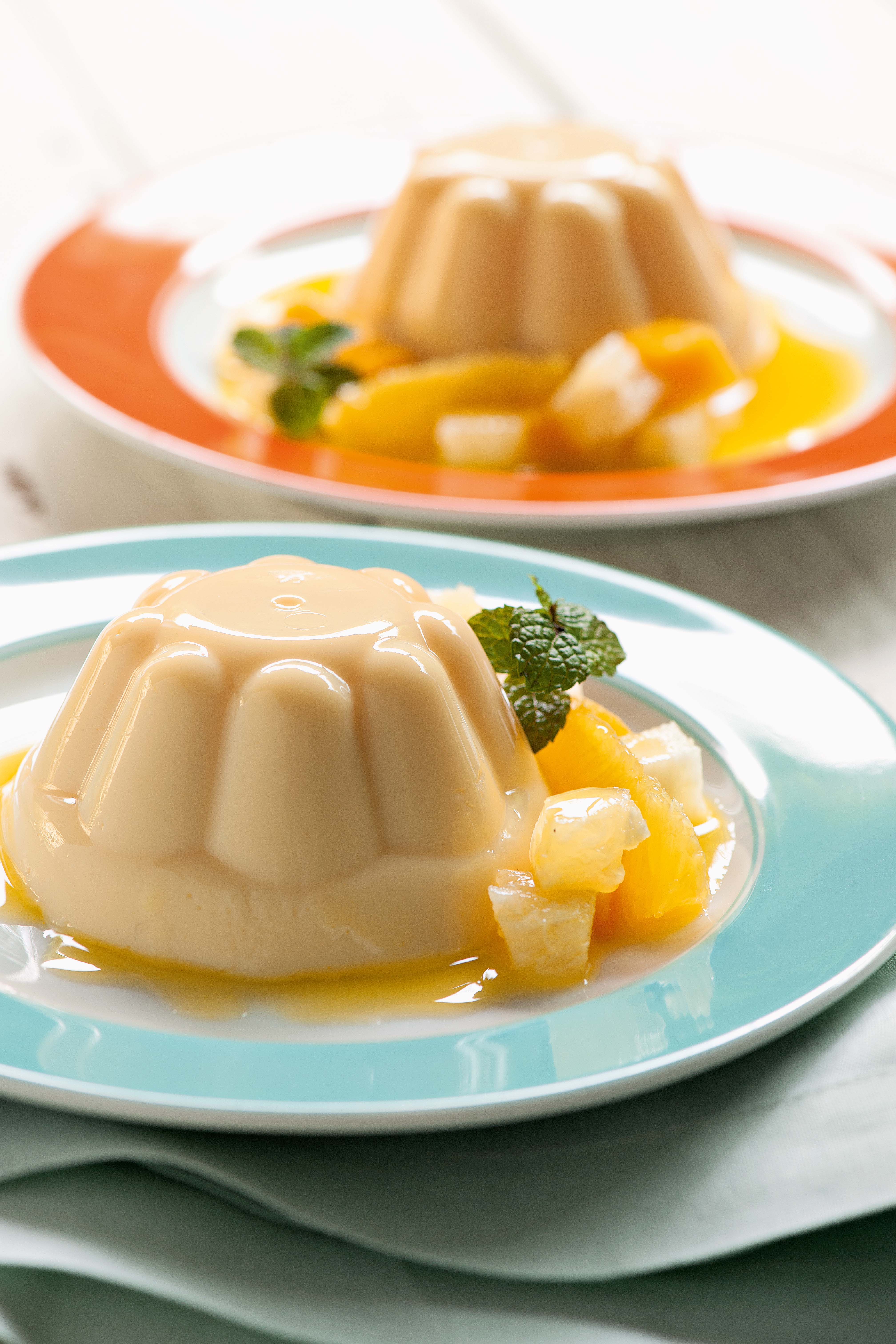 Flan de Iogurte e Maracujá com Frutas