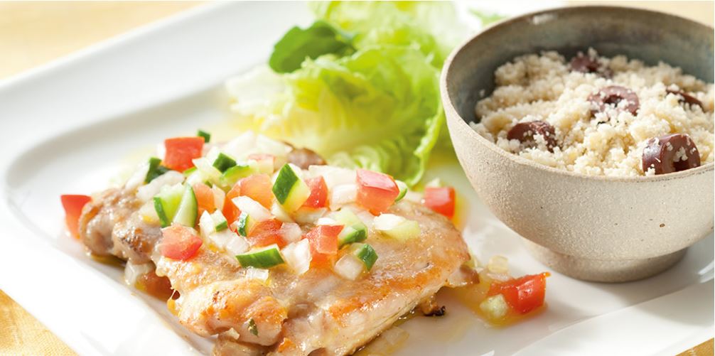 Frango Grelhado com Farofa e Vinagrete