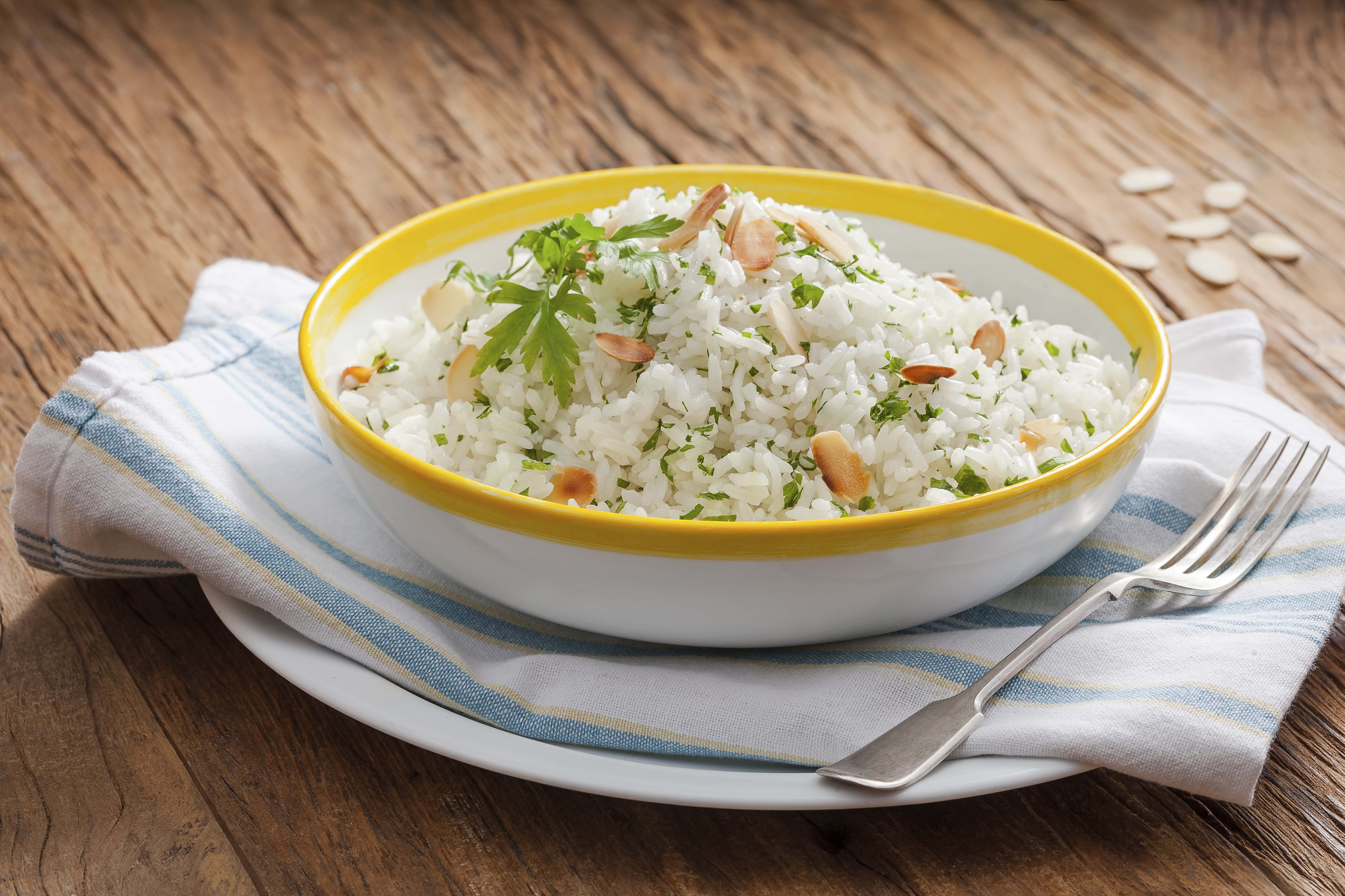 Arroz com Champanhe e Amêndoas