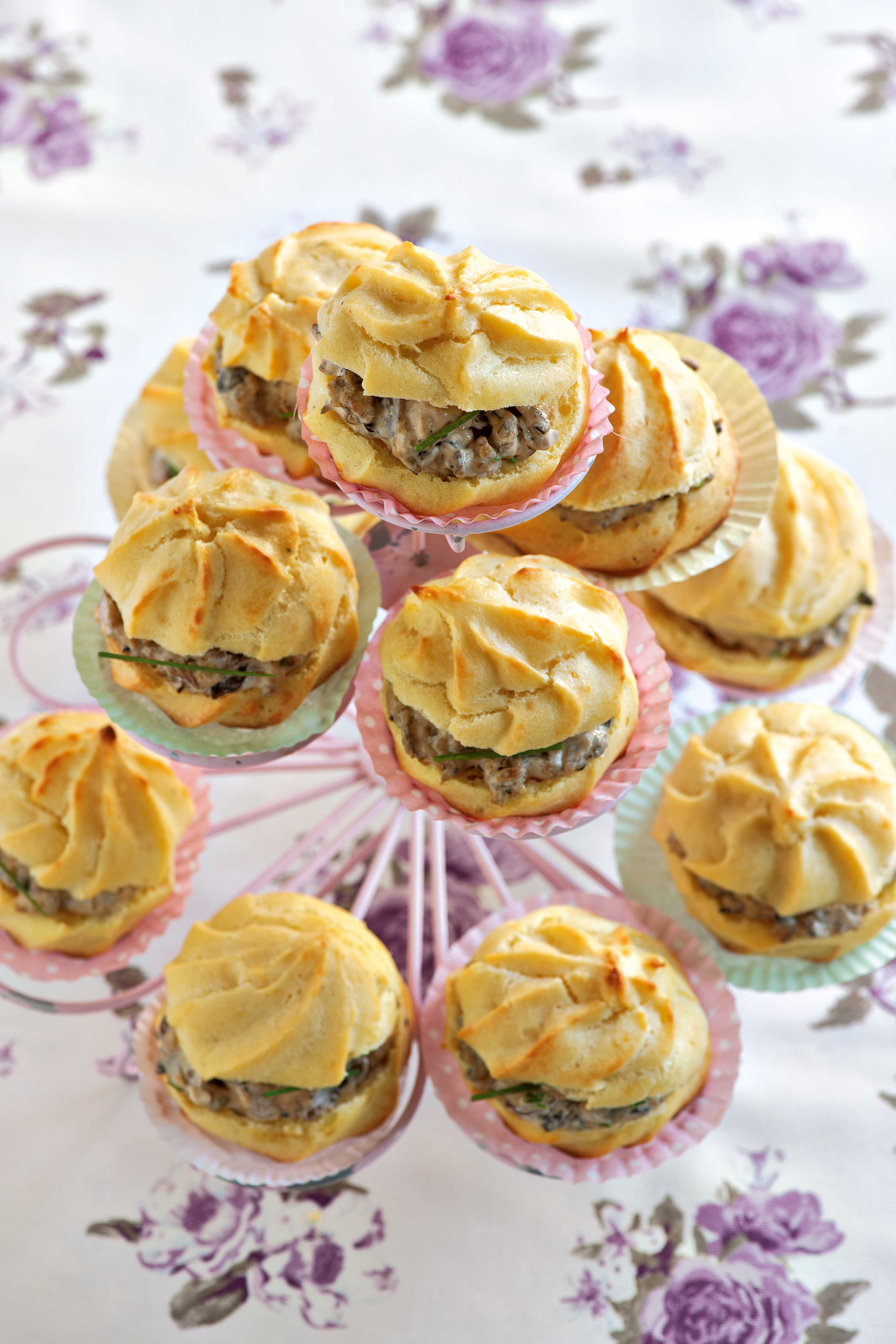 Profiteroles Salgados com Creme de Cogumelos