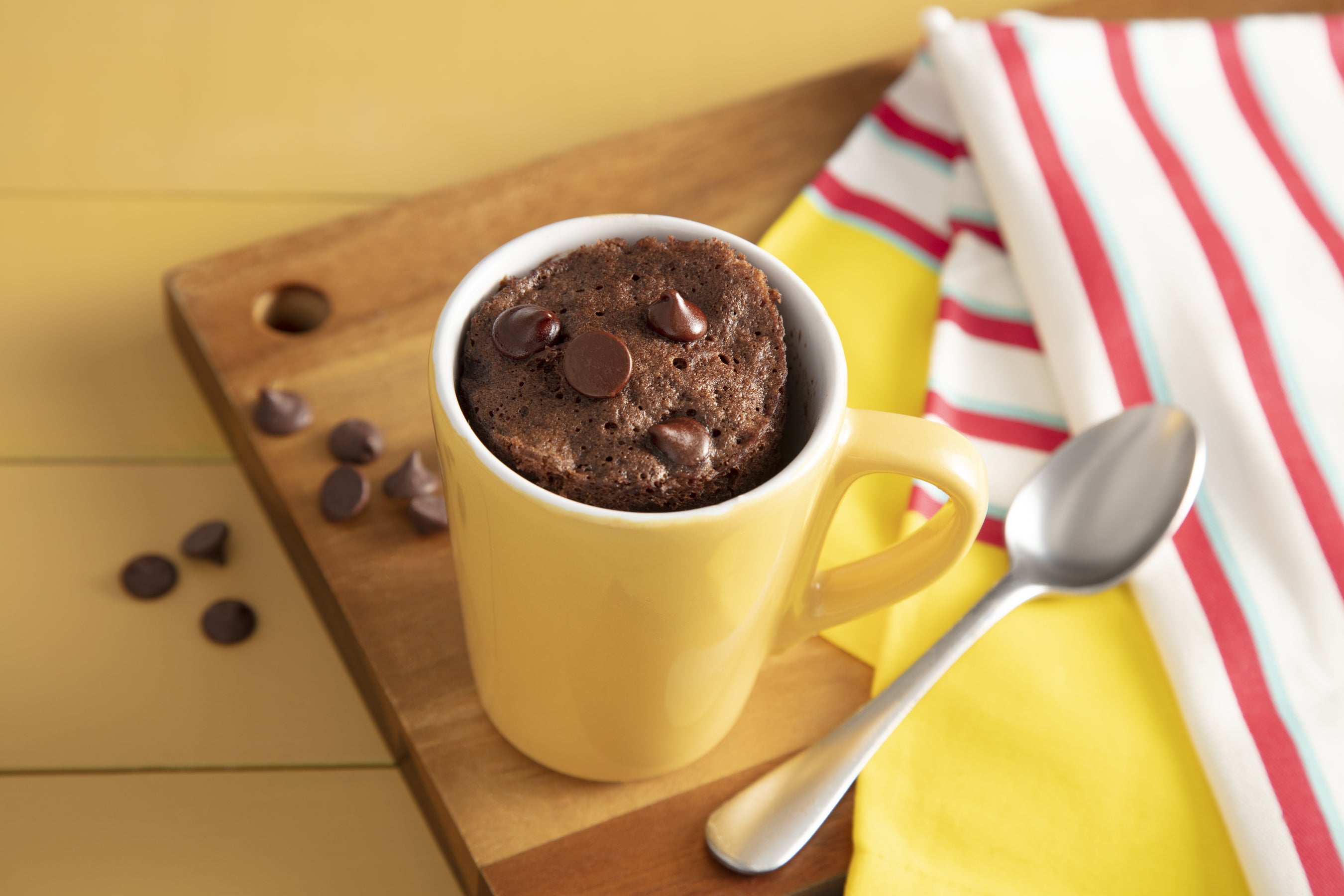 Bolo de Caneca com Cobertura | Receitas Nestlé Bolo de Caneca com Cobertura | Receitas Nestlé