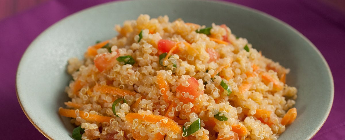 Receita de salada de quinoa com legumes